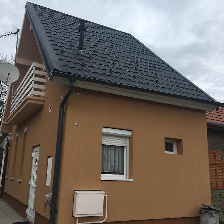Pesti Apartmanház Bük Exterior foto